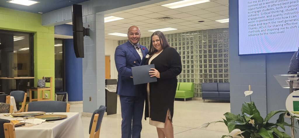 RCC pins 47 faculty members during ACUE ceremony