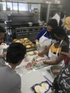 Red Springs High School gets lesson in culinary arts