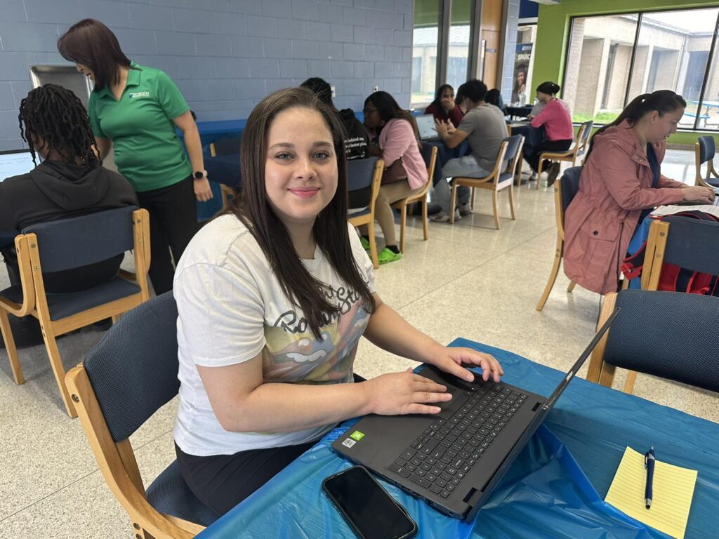 FAFSA Day is February 22 at RCC, $500 scholarship, laptop to be given away