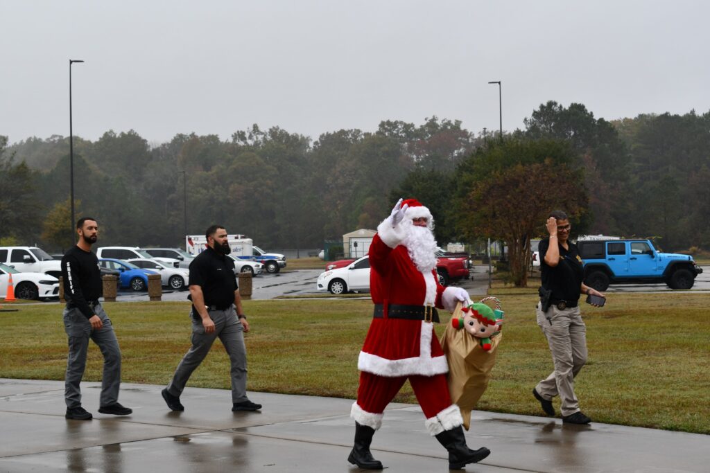 Santa visits RCC