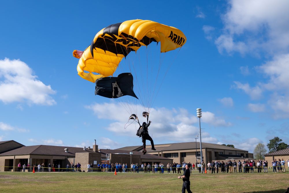 Army's Golden Knights paratrooper landing at RCC