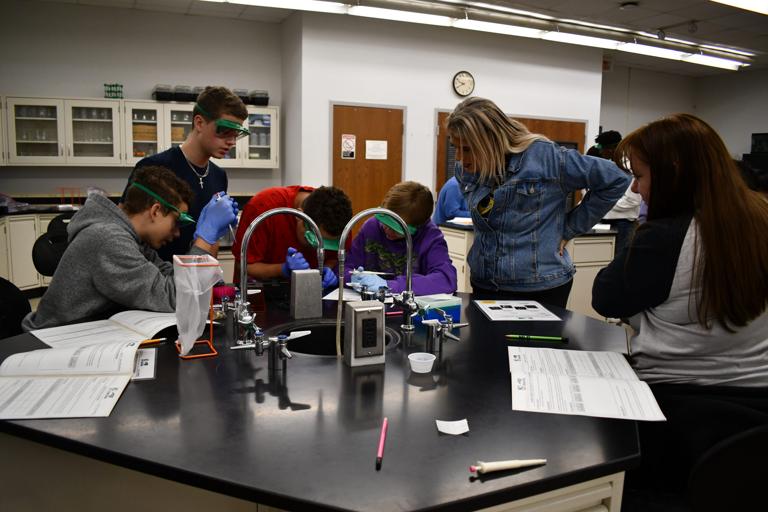 Littlefield Middle School takes part in Bionetwork Photos