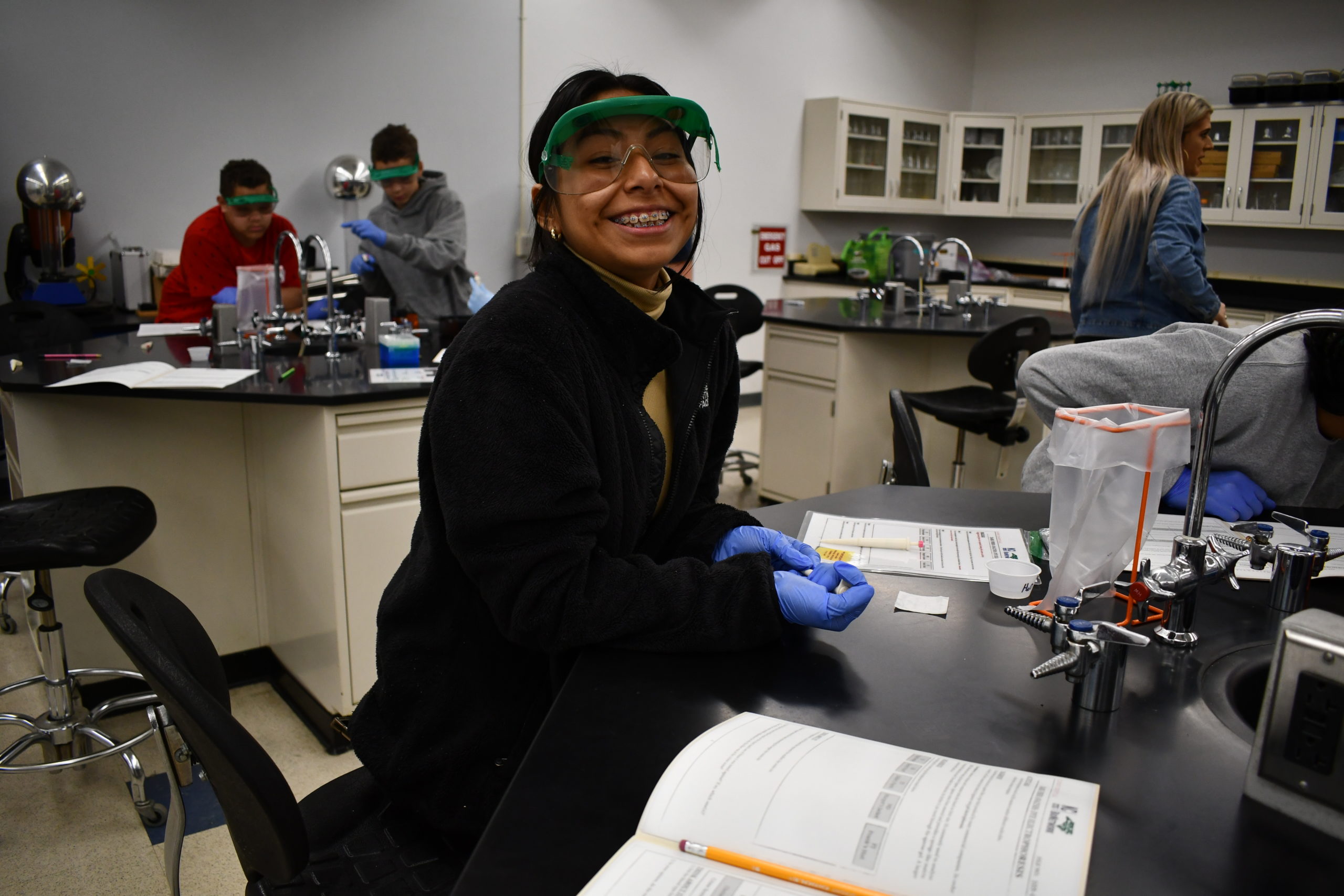 Littlefield Middle School takes part in Bionetwork Photos