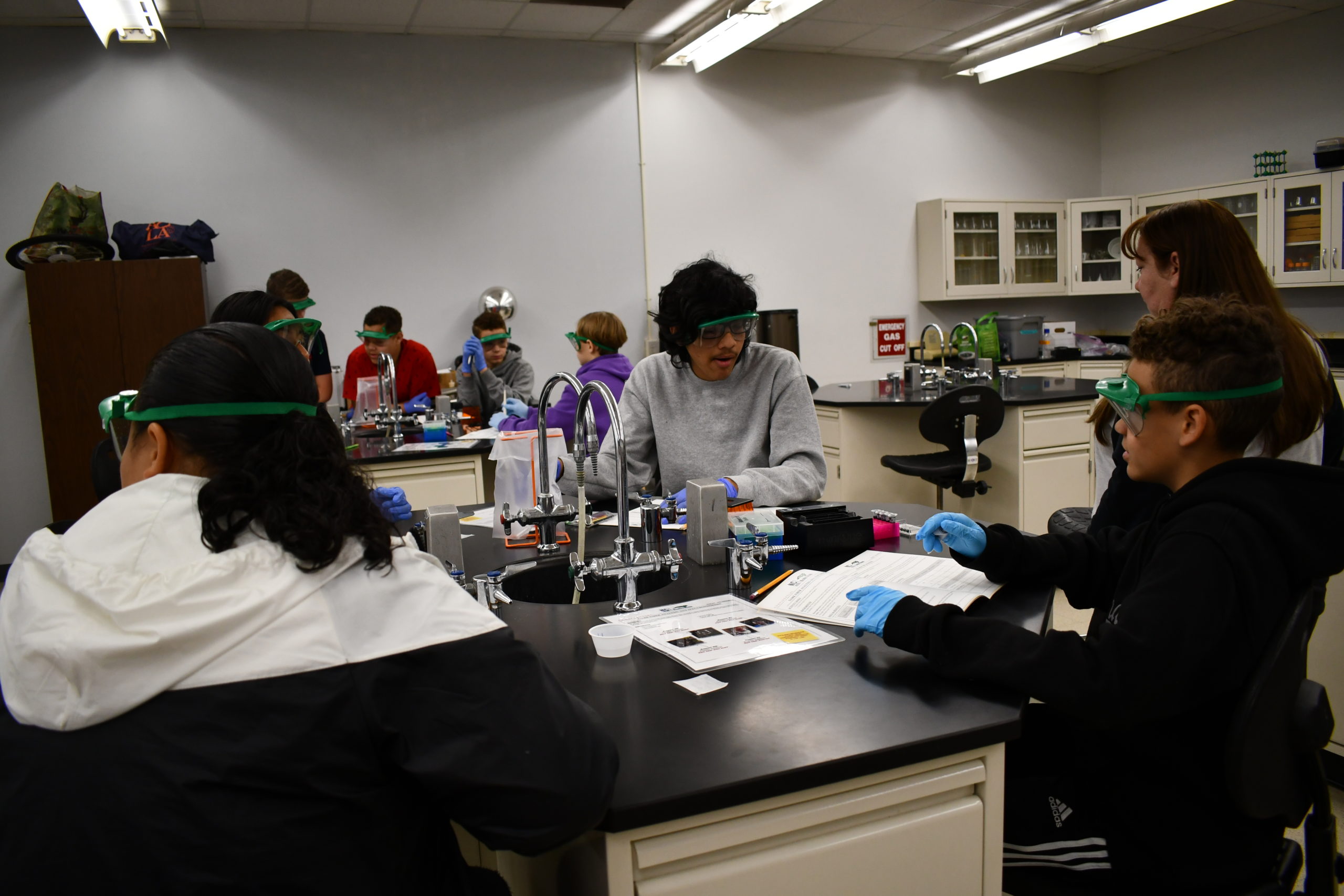 Littlefield Middle School takes part in Bionetwork Photos