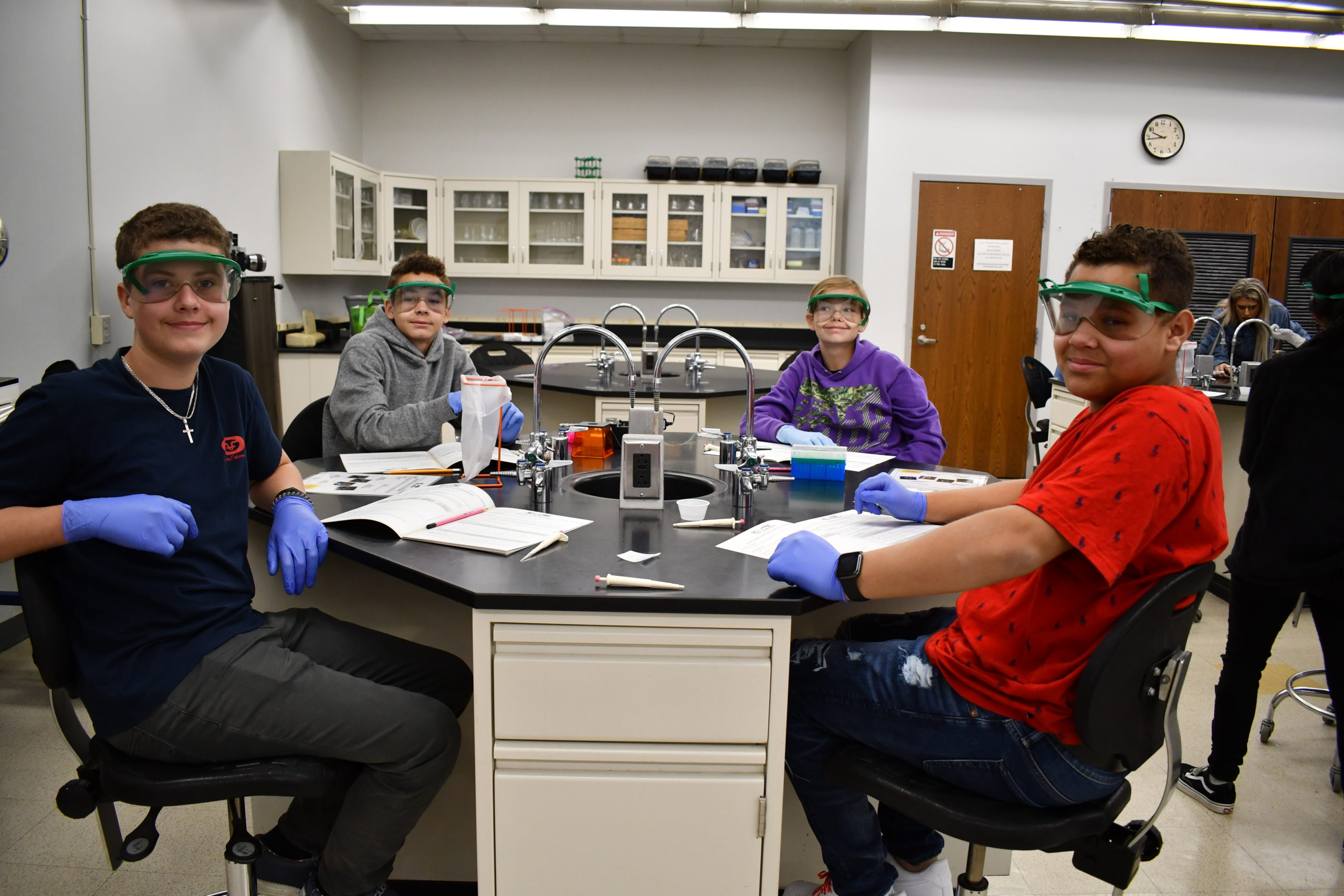 Littlefield Middle School takes part in Bionetwork Photos