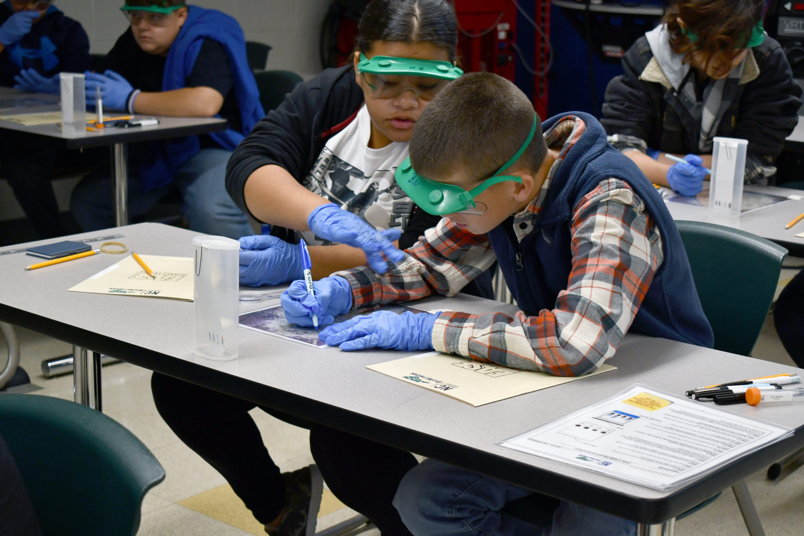 Littlefield Middle School takes part in Bionetwork Photos
