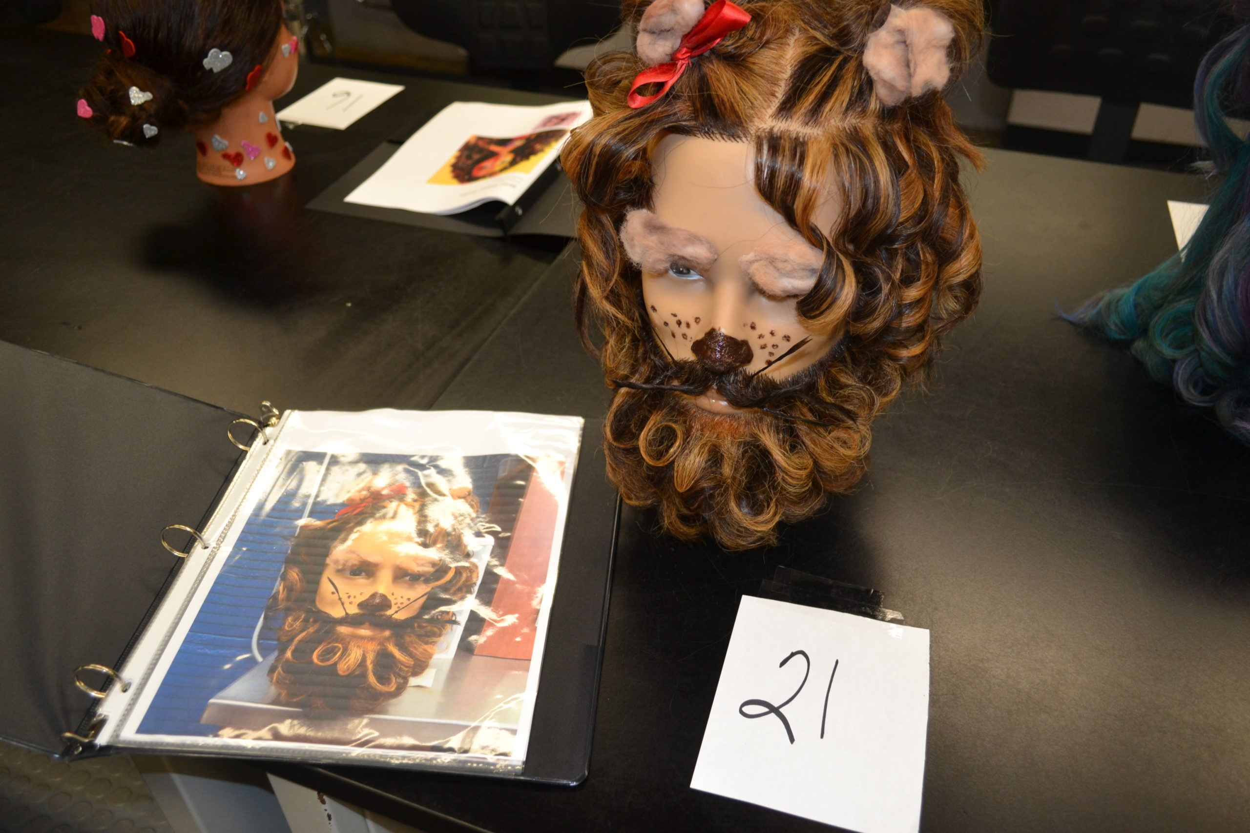 Cosmetology fantasy displays