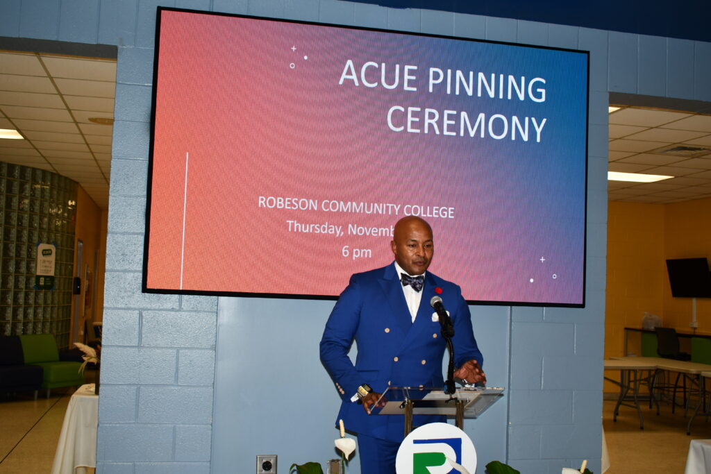 RCC pins 47 faculty members during ACUE ceremony